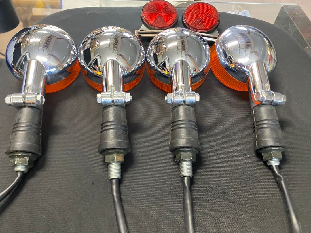 YAMAHA SR400純正ウインカー　新車外し