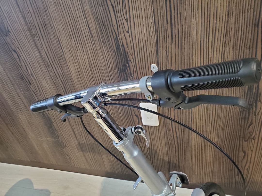 B-max 折りたたみ自転車 シルバー