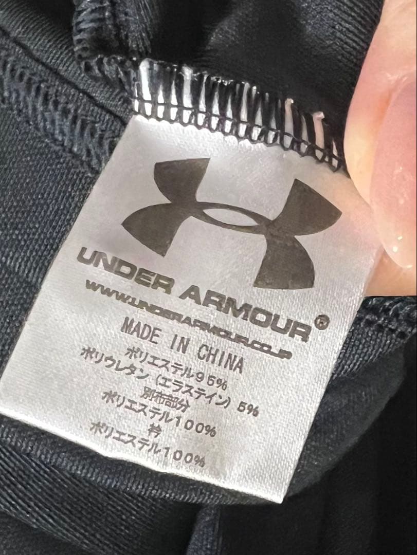 【大きいサイズ】 UNDER ARMOUR ブラック ポロシャツ（半袖）