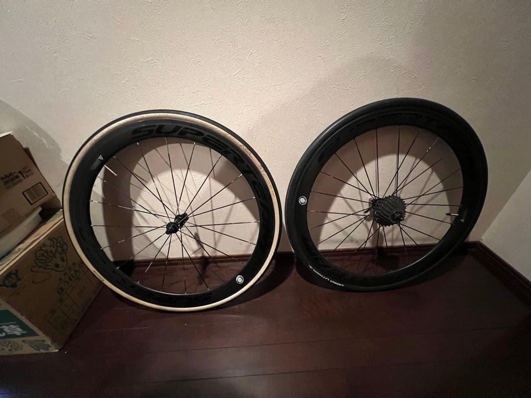S*o様 スーパーチーム カーボンホイール リムブレーキ