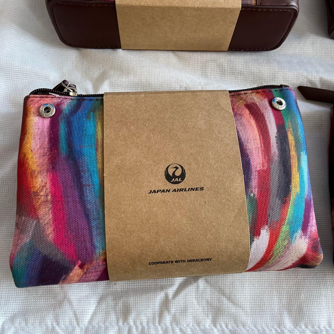 未開封　JAPAN AIRLINES ファーストクラス　トラベルポーチ 4個