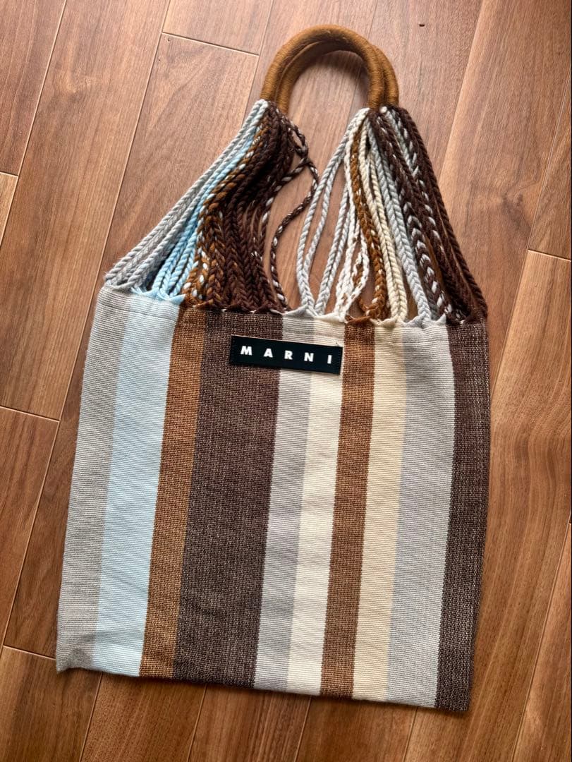 MARNI ハンモック スクエア型