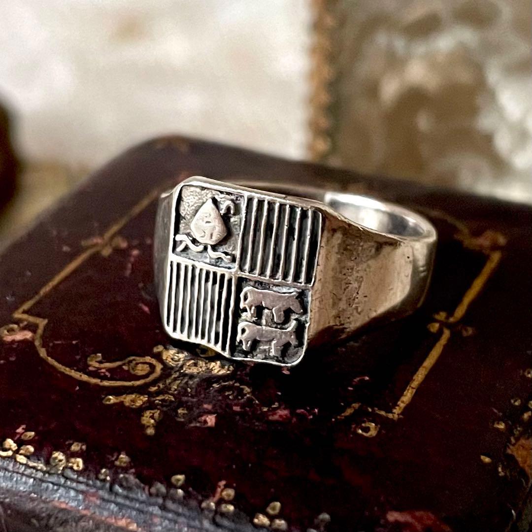 ブギウギ 　純銀製紋章デザインリング　フランスアンティーク　シグネット指輪