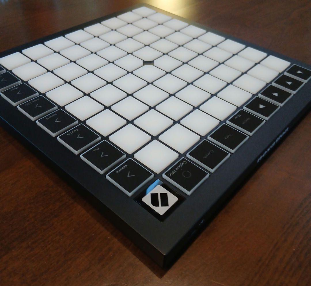 DTM・DAW Novation Launchpad X