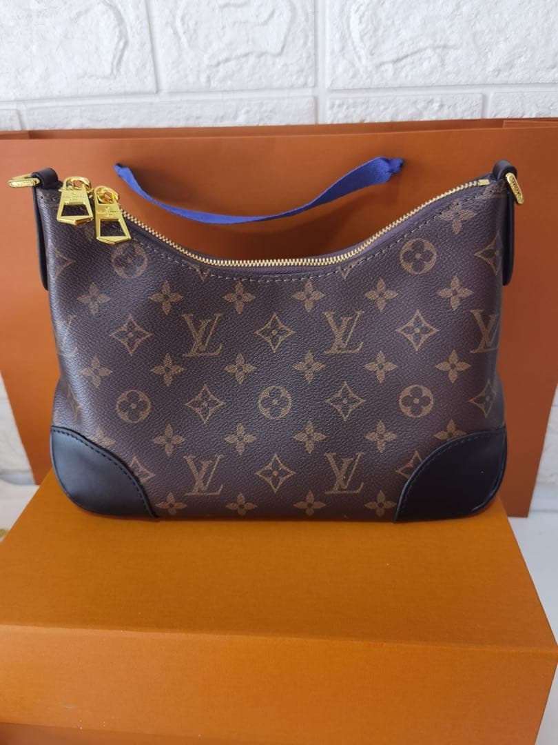 ☆週末限定価格☆ モノグラム ショルダーバッグ