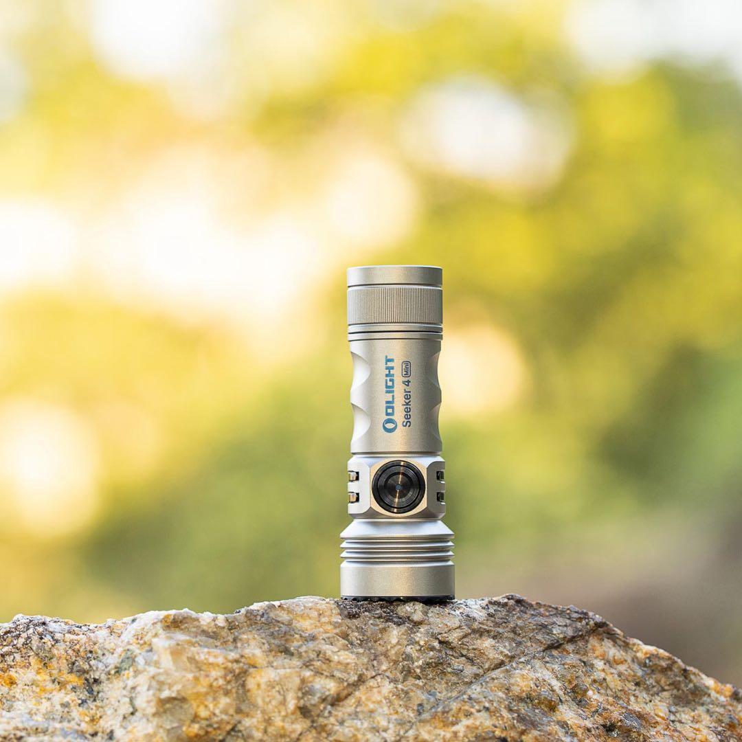 限定 olight Seeker 4 Mini チタン EDCライト＋UVライト
