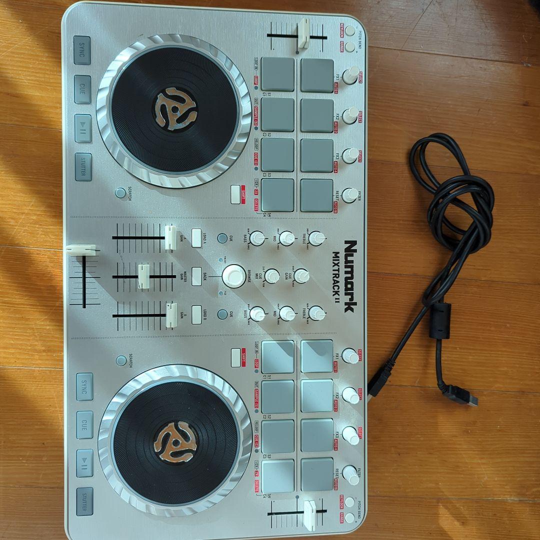 Numark Mixtrack Pro II DJコントローラー