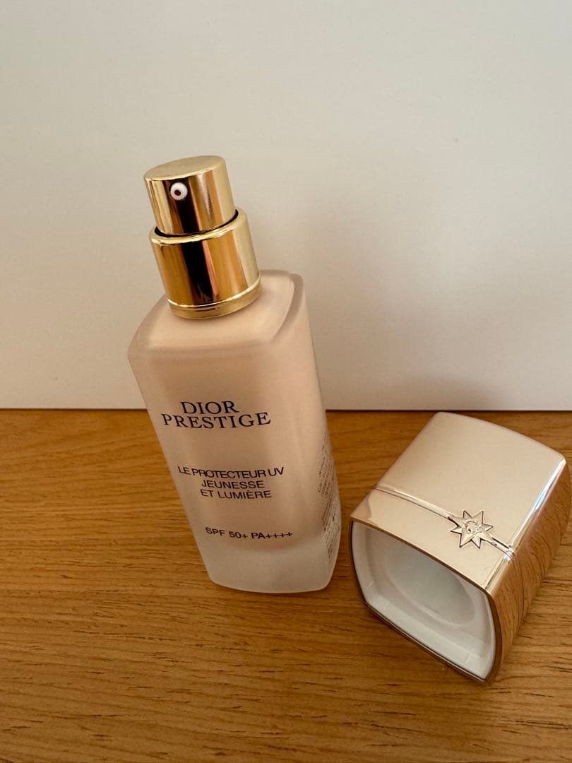 DIOR プレステージ　ホワイト　ルプロテクター　UV ルミエール　シアーグロウ