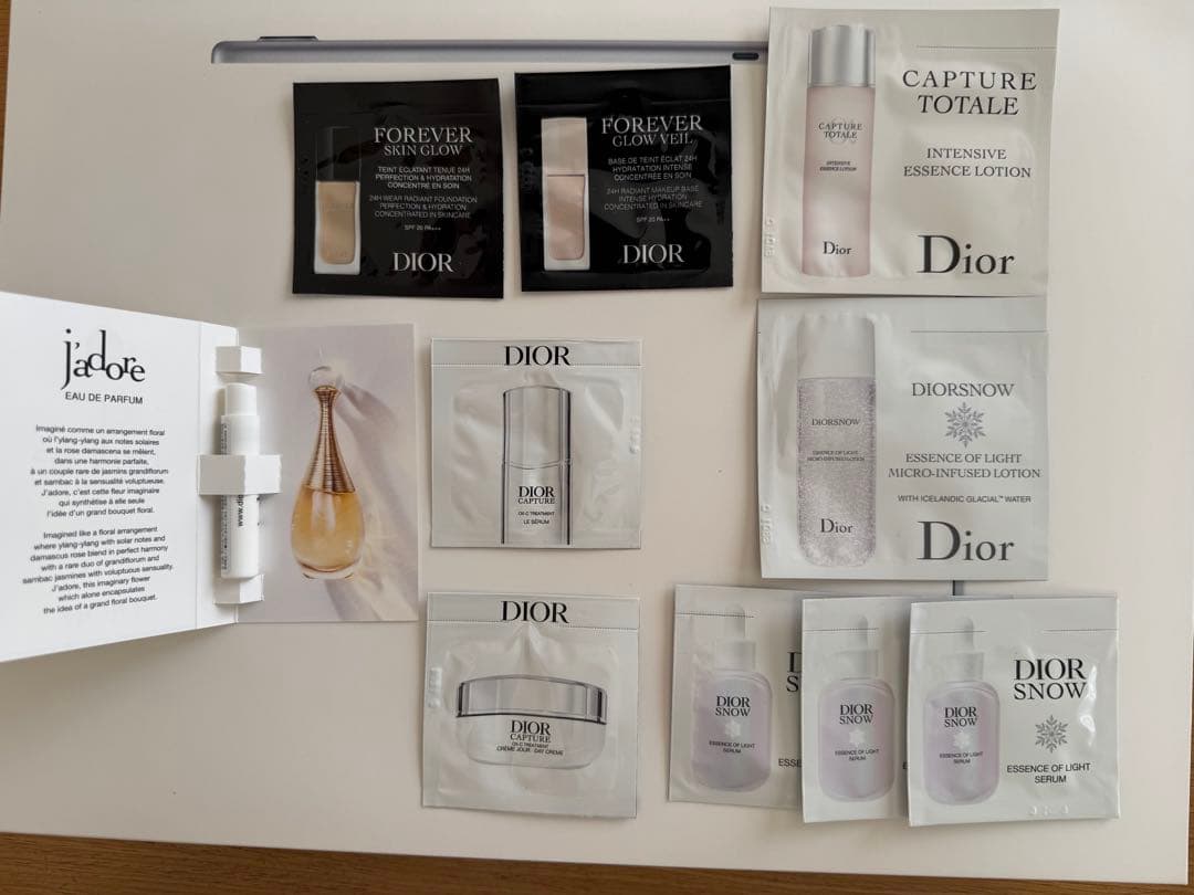 DIOR プレステージ　ホワイト　ルプロテクター　UV ルミエール　シアーグロウ