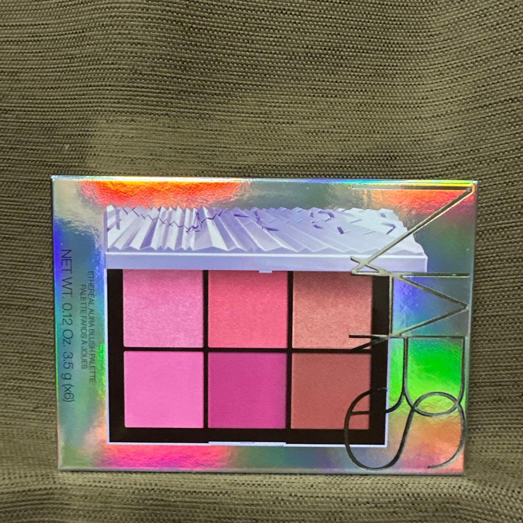 「新品未開封品」NARS エシリアル　オーラブラッシュパレット　ニューレルム