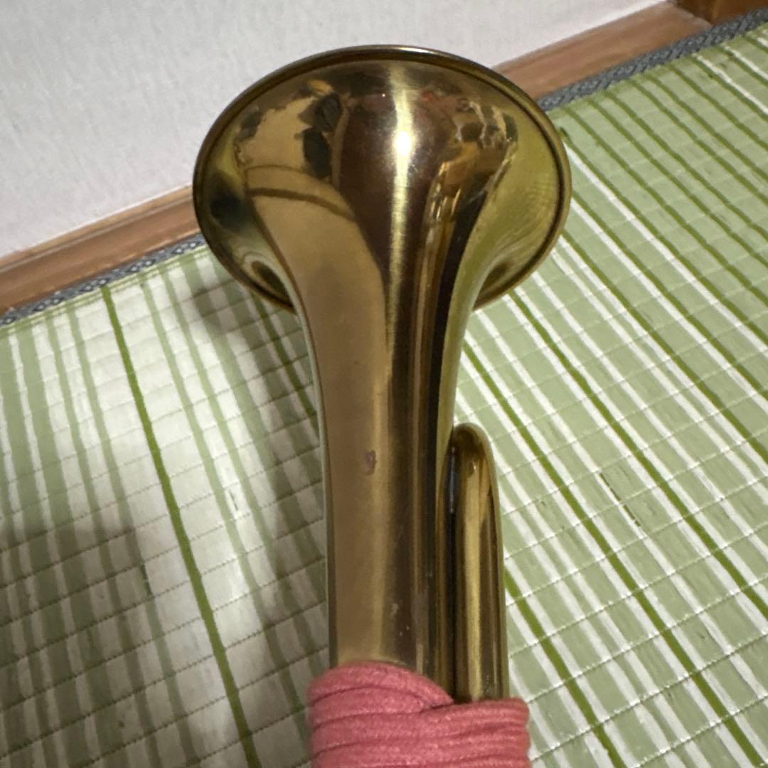 ビューグル　軍隊ラッパ　信号ラッパ　管楽器　ミリタリー　レトロ　アンティーク