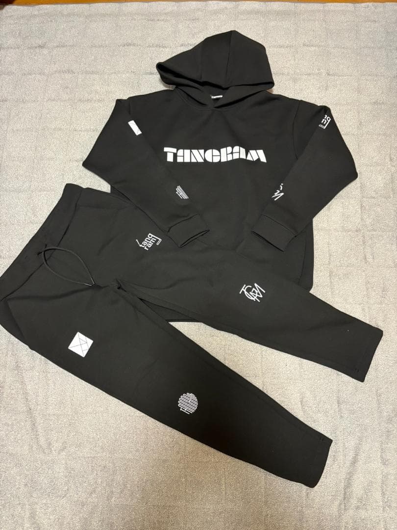 TANGRAMタングラム　セットアップ ダンボールニット　ブラック 上XL・下L