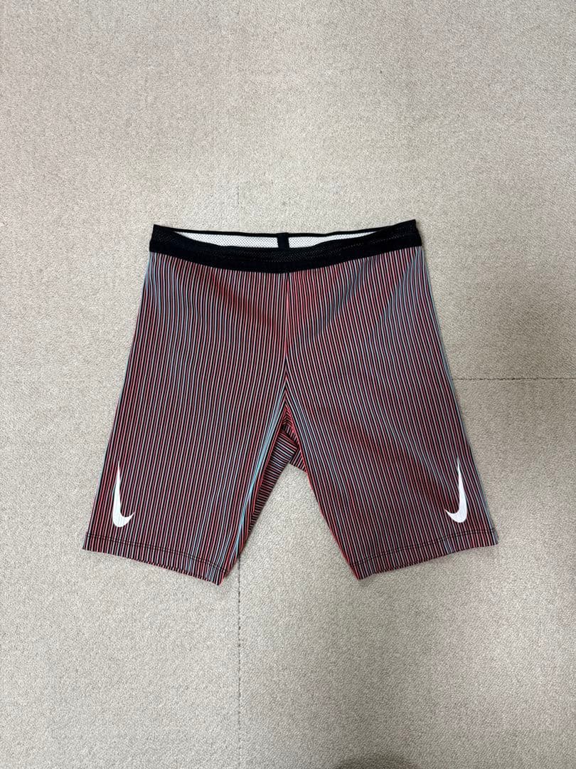 NIKEエアロスイフトハーフタイツ