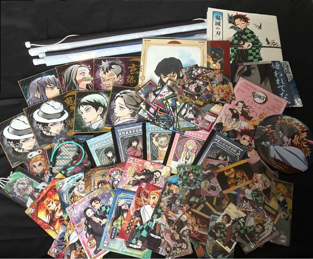 鬼滅の刃 まとめ売り 紙類 タペストリー ウエハース