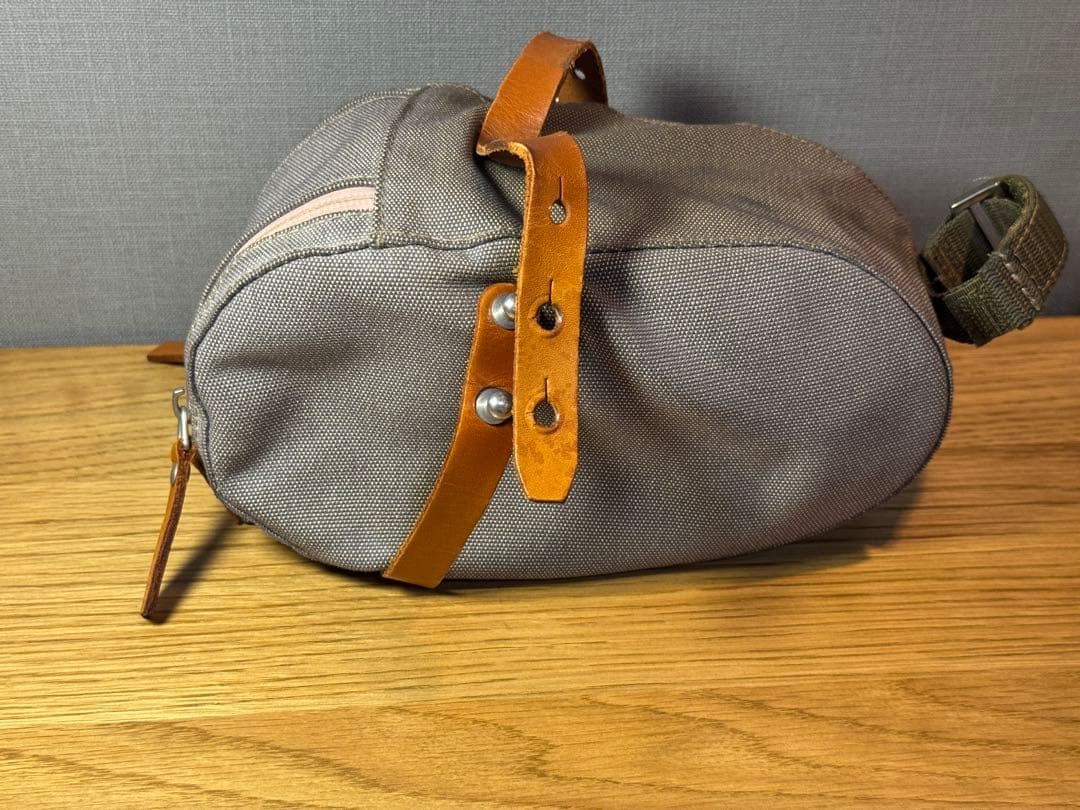 ブルックス（BROOKS）サドルバッグIsle of Wight Lサイズ