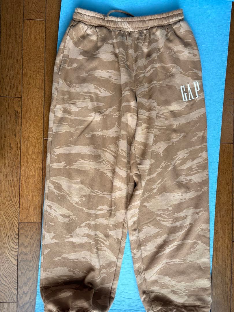 [店舗即完売] GAP カモフラ スウェット セットアップ上S下S