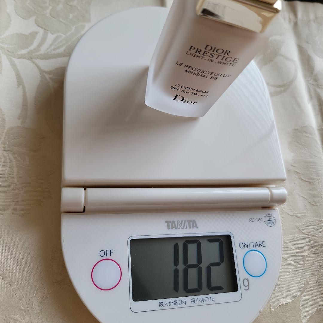 Dior Prestige Light in White UVプロテクター 01