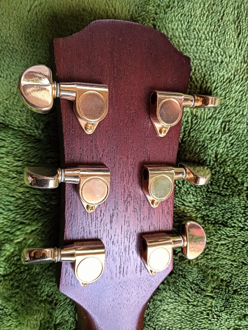 ヤマハ　エレアコギター　A1M