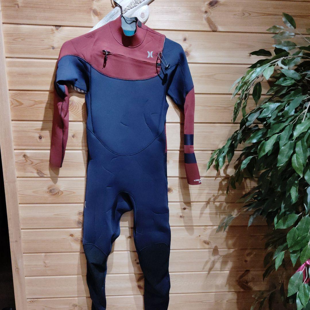 Hurley フルスーツ サイズ12 （150）赤・青　男の子用