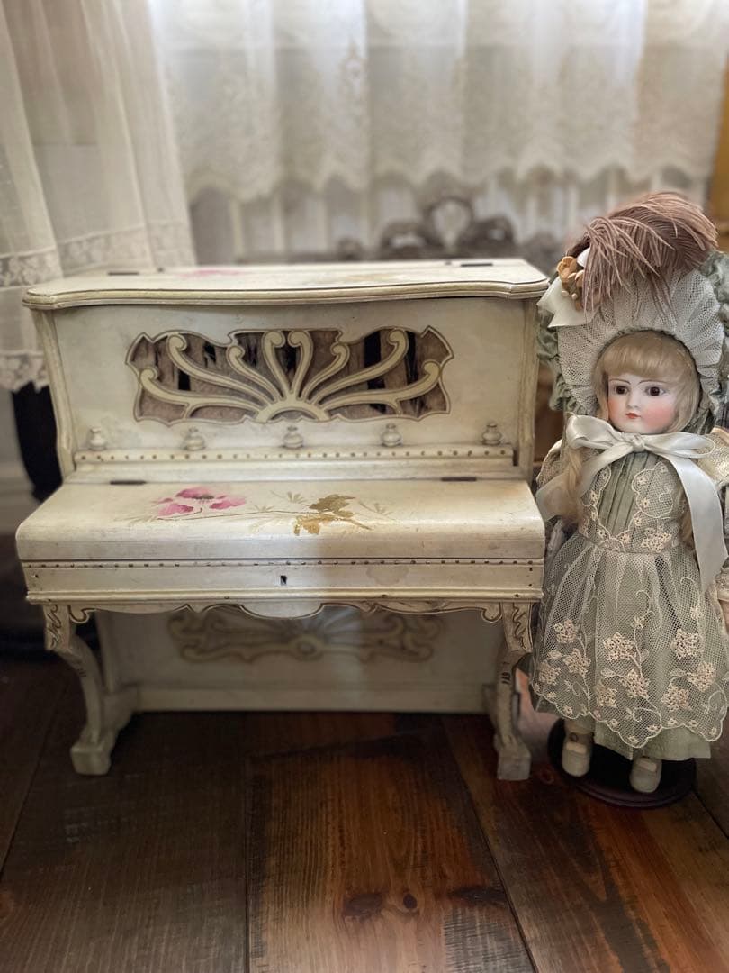 フランスアンティーク家具 ♡アール・ヌーヴォー トイピアノ♡