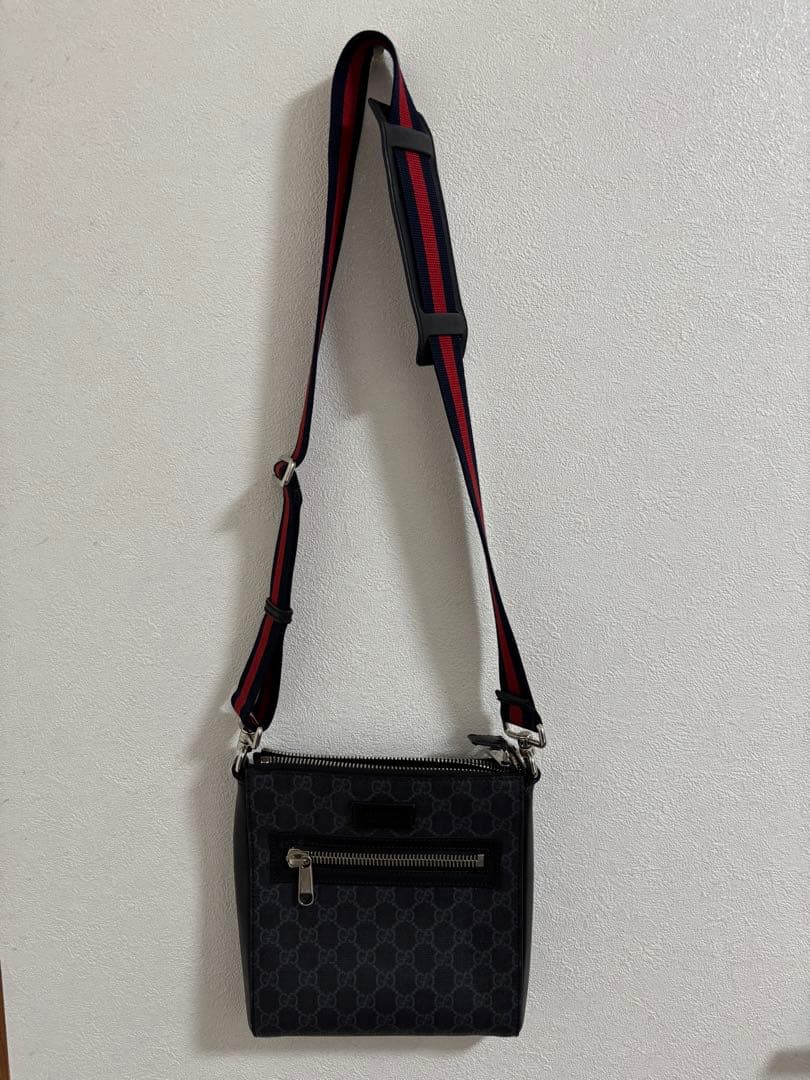 GUCCI スモール メッセンジャー ショルダーバッグ GGスプリーム ブラック