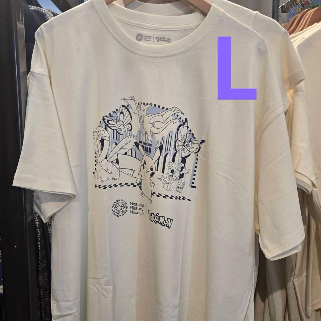 ポケモン ロンドン自然史博物館　ピカチュウ　Tシャツ　L