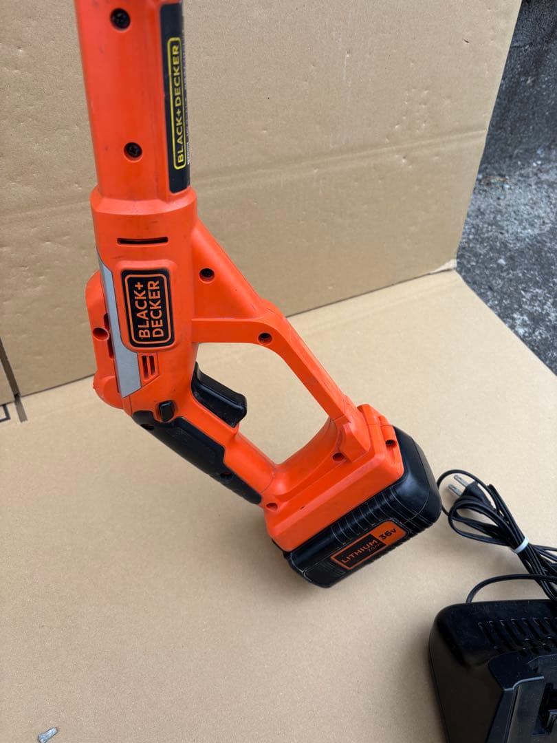 BLACK＆DECKER 36V GLC36N草刈り機　　へポコン