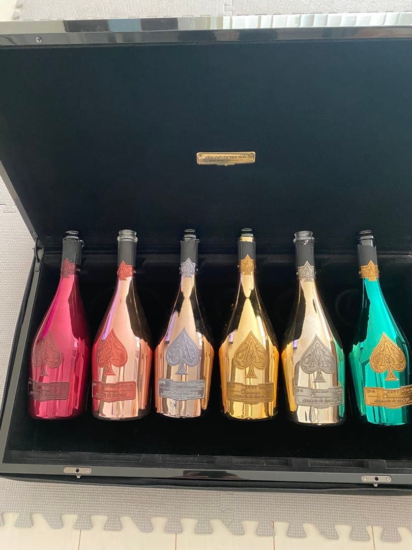 アルマンドアタッシュケース6本セット空瓶