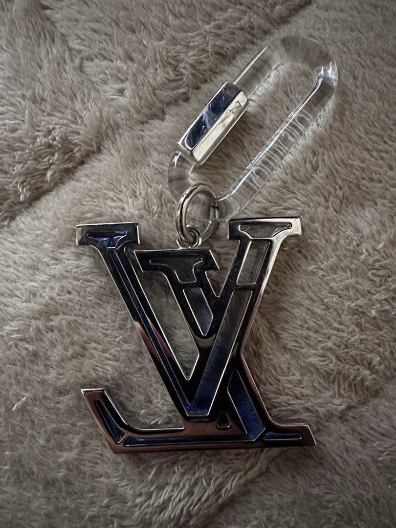 LOUIS VUITTON ルイヴィトン ビジューサック キーホルダー チャーム