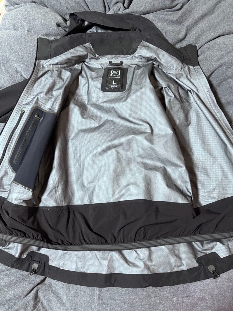 大人気バートン　AKシリーズ　 スノーボードウェア