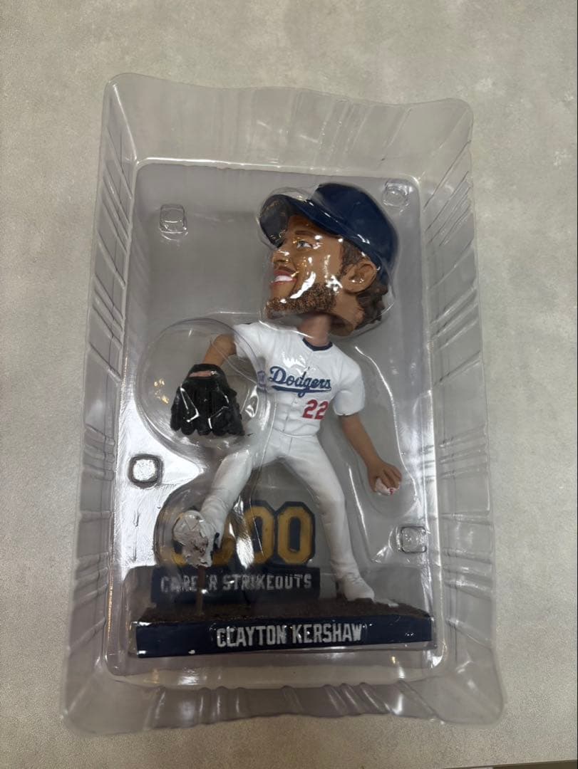 カーショー　カーショウ　3000奪三振記念グッズ　ボブルヘッド