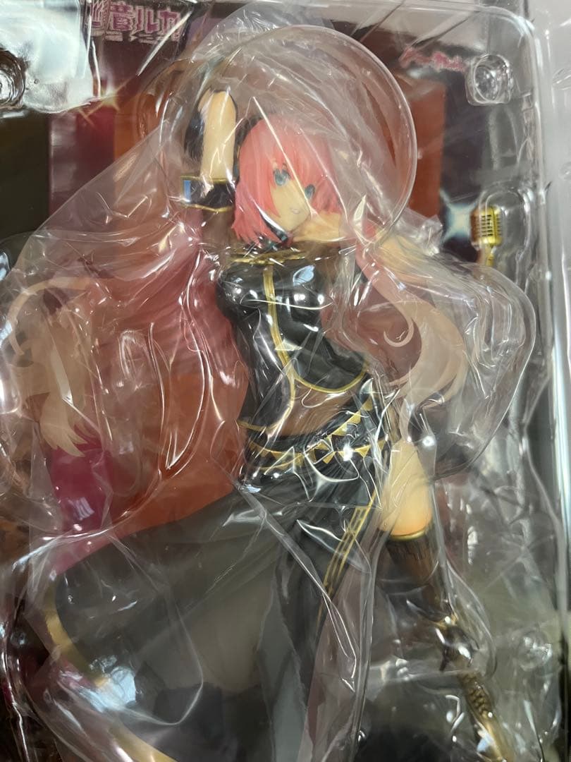 巡音ルカ 1/7スケールフィギュア Tony ver.