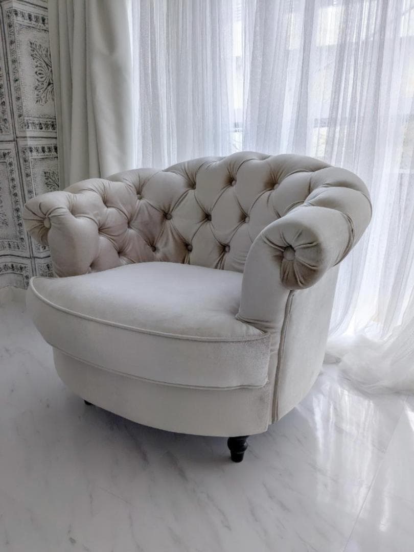 連休値下げ！【引き取り限定】クリーム色 タフターチェア 1人掛けソファ