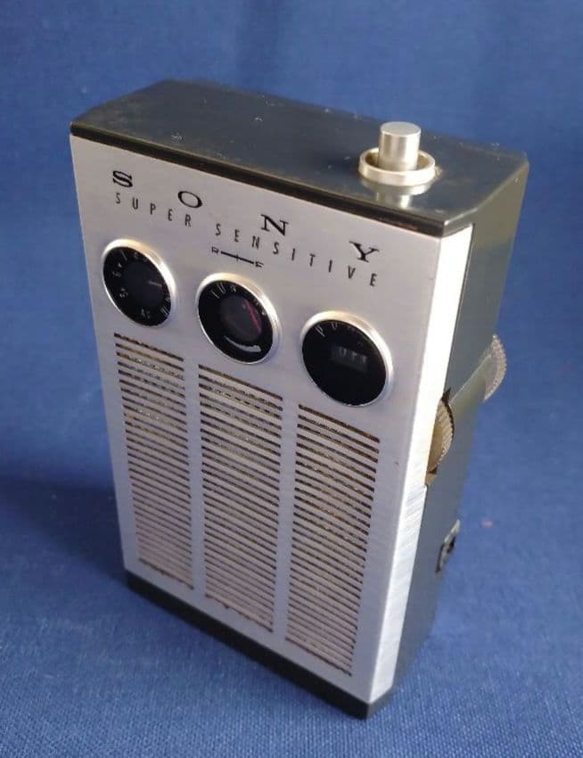 【レトロ・希少】SONY TR-817 AM　トランジスタラジオ 専用ケース付き