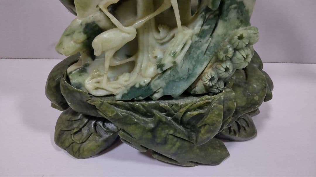 玉石 玉製 翡翠　東洋彫刻　鶴 置物 縁起物
