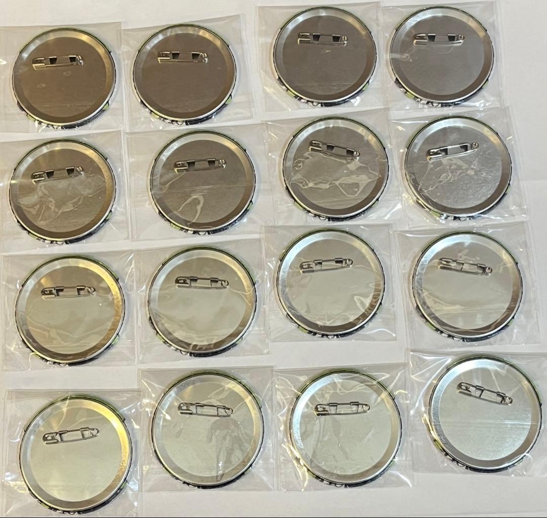 ブルーロック　TSUTAYA 制服　ホログラム　缶バッジ　潔世一　100個