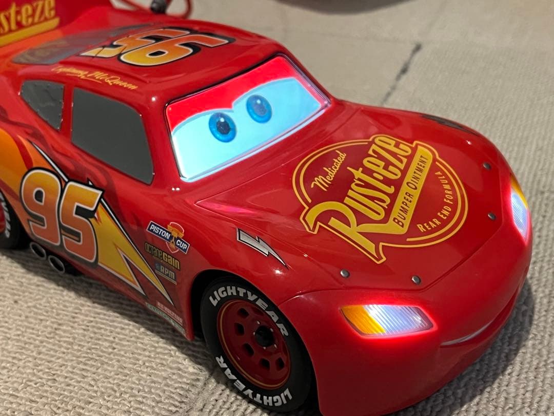 スフィロ Ultimate Lightning McQueen カーズ