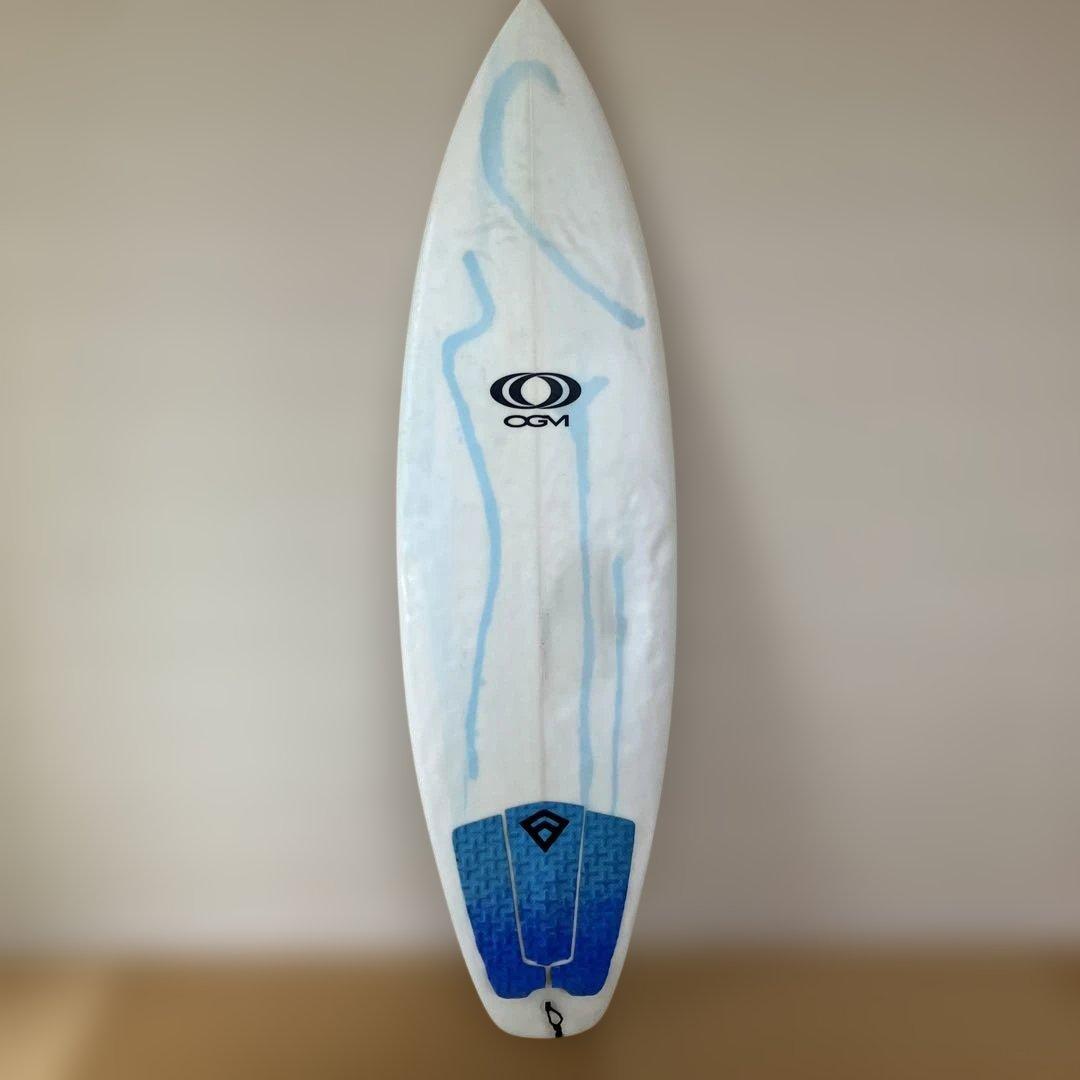 ショートボード ホワイト・ブル