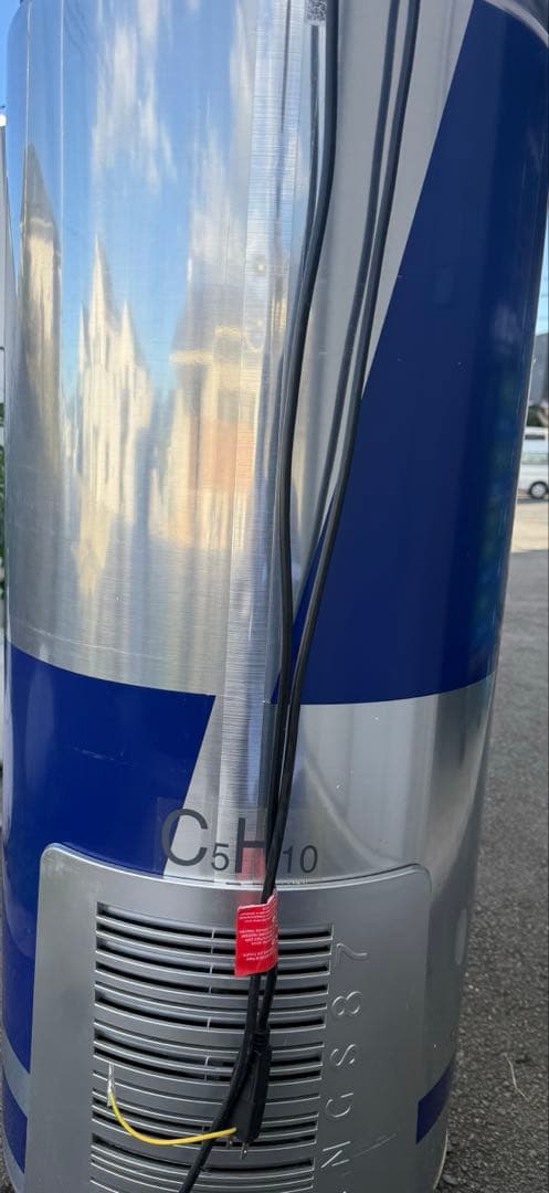 希少 レッドブル 缶型 冷蔵庫 送料込み RED BULL