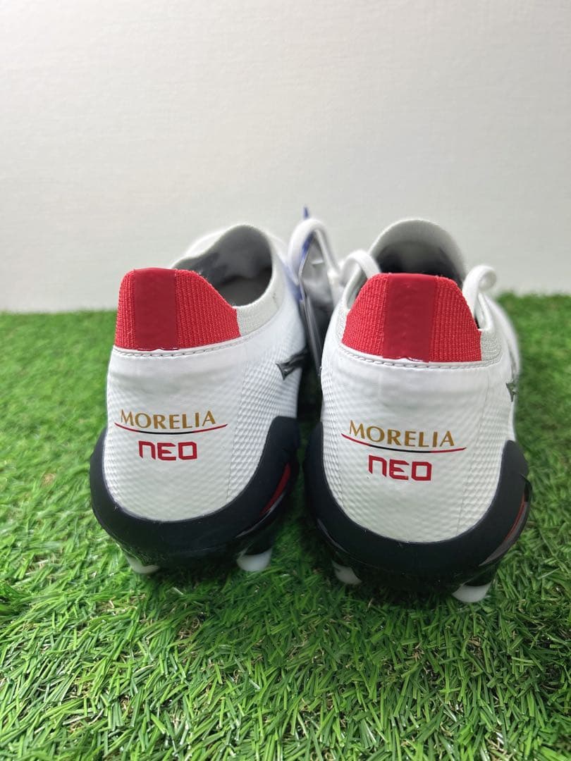 【希少限定品！】モレリアネオ4β ホワイト 25.0cm P1GA234009