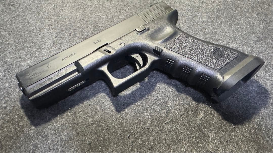 東京マルイマルイ　G17 グロック17 マグウェル&マガジンバンパー付カスタム