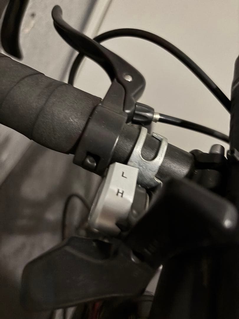 【引取限定-藤沢】Funn ロードバイク ブラック/レッド 7速