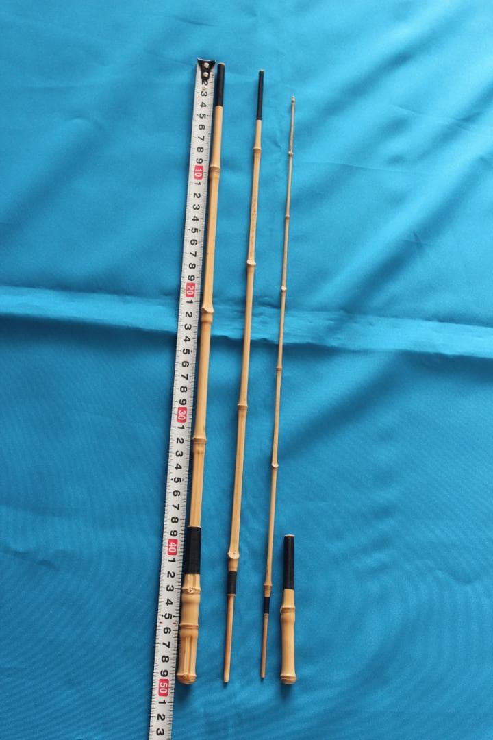 ＲNO83　タナゴ和竿　3本繋ぎ、2本繋ぎでも使える布袋竹　半製品　色塗りだけ
