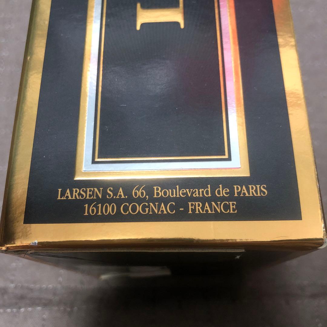 LARSEN XO コニャック　７００ml