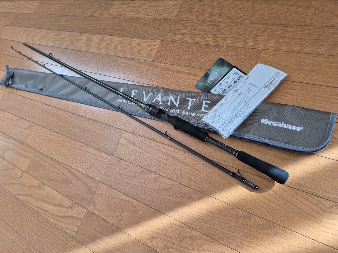 メガバス　レヴァンテ　F4-72LV 2P 極美品