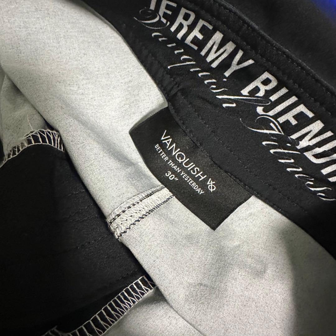 ヴァンキッシュVANQUISH サーフパンツ　フィジーク　15in丈　サイズ30