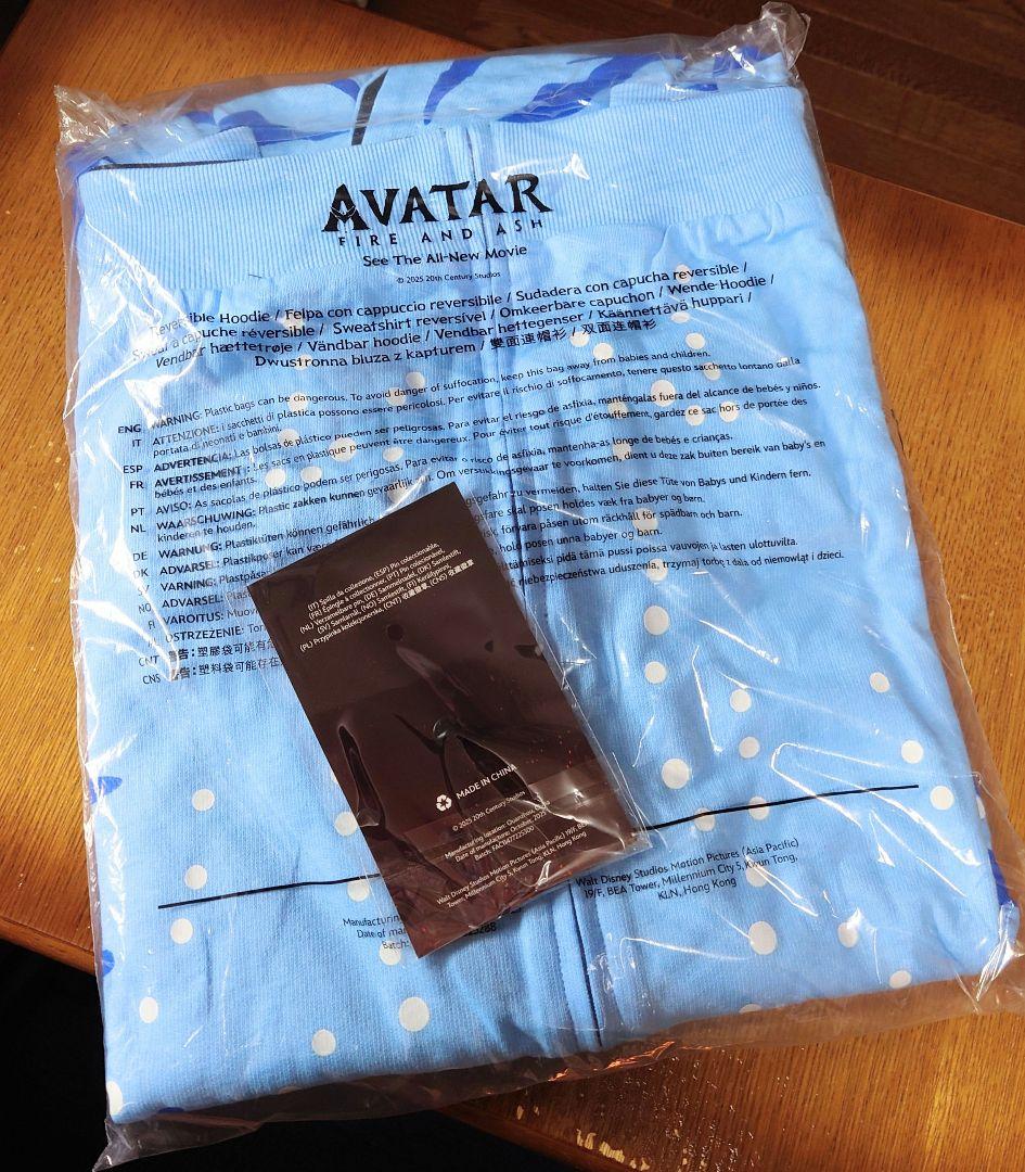 ★アバター：ファイヤー・アンド・アッシュ　リバーシブルパーカー ピンバッジ★