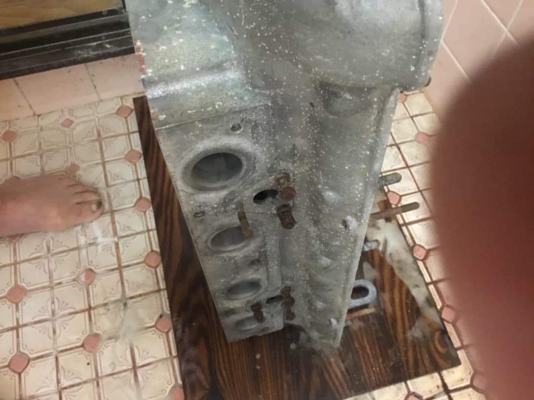 エンジンブロック アルミニウム合金