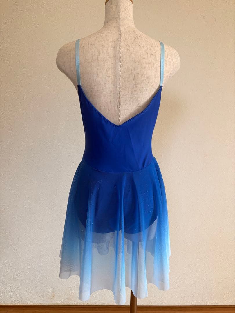 Sサイズ　グラデーションスカート付きレオタード