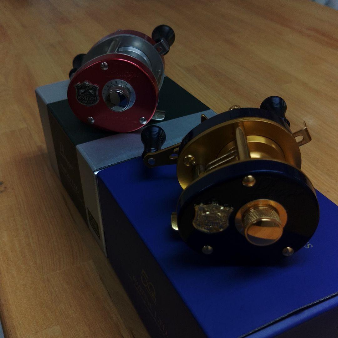 二台の値段未使用スミス　プラッガー50周年記念モデル右ハンドル・レッド右ハンドル